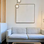 Renovated 3 Bedroom House With Terrace 3*
