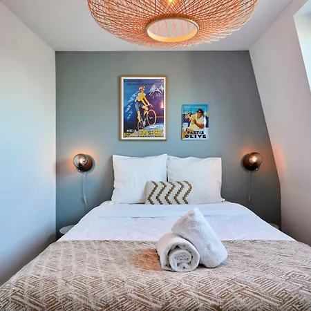 Renovated 3 Bedroom House With Terrace Pensjonat 4*