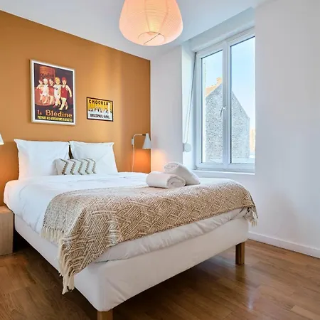 Renovated 3 Bedroom House With Terrace 4*