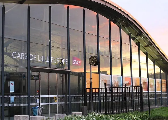 Renovated 3 Bedroom House With Terrace Maison d'hôtes Tourcoing